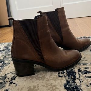 Size 10 brown Aldo boots
